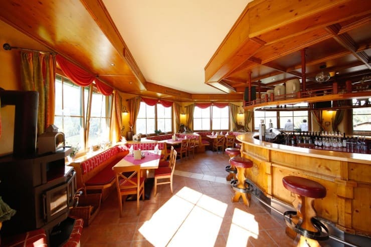 Relax in our bar 'Hochsitz'