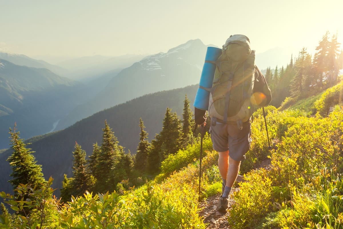Wandern bei Sonnenuntergang