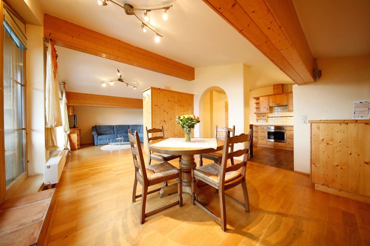 Aufenthaltsraum in der Suite Gut Raunerhof